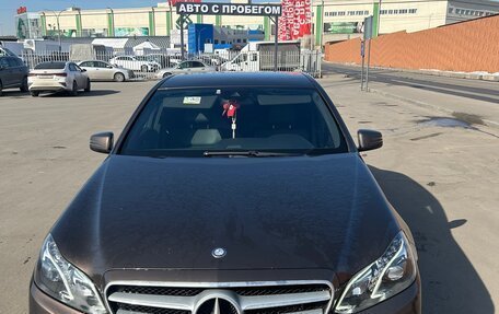 Mercedes-Benz E-Класс, 2013 год, 1 950 000 рублей, 4 фотография