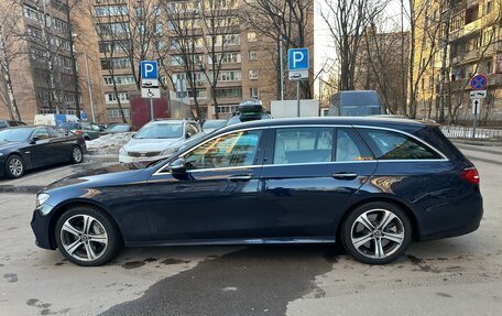 Mercedes-Benz E-Класс, 2019 год, 4 500 000 рублей, 5 фотография