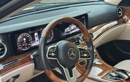 Mercedes-Benz E-Класс, 2019 год, 4 500 000 рублей, 10 фотография