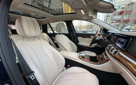 Mercedes-Benz E-Класс, 2019 год, 4 500 000 рублей, 12 фотография