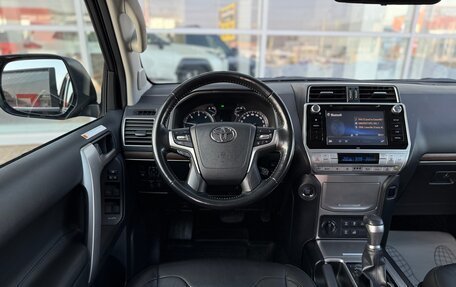 Toyota Land Cruiser Prado 150 рестайлинг 2, 2019 год, 5 500 000 рублей, 3 фотография