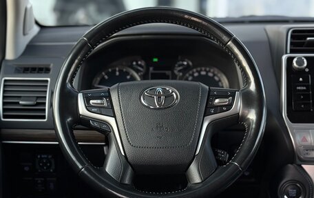 Toyota Land Cruiser Prado 150 рестайлинг 2, 2019 год, 5 500 000 рублей, 25 фотография