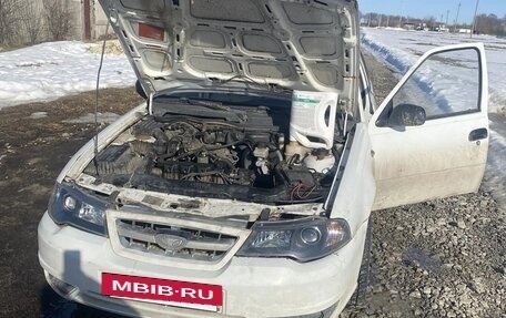 Daewoo Nexia I рестайлинг, 2010 год, 130 000 рублей, 2 фотография