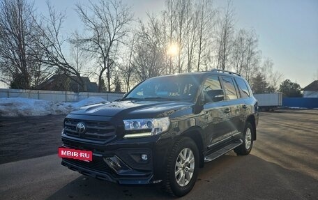 Toyota Land Cruiser 200, 2018 год, 7 999 000 рублей, 9 фотография