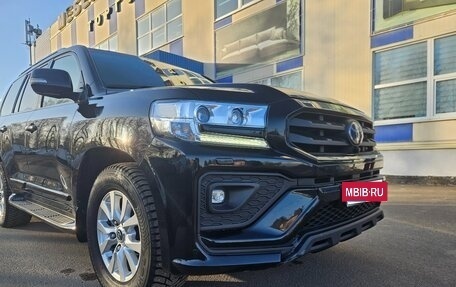 Toyota Land Cruiser 200, 2018 год, 7 999 000 рублей, 28 фотография