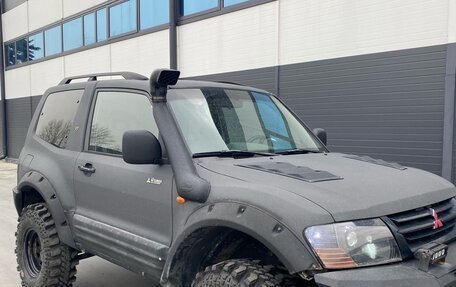 Mitsubishi Pajero III рестайлинг, 2002 год, 1 950 000 рублей, 3 фотография