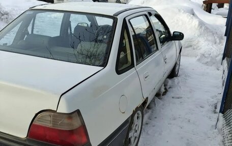 Daewoo Nexia I рестайлинг, 1997 год, 60 000 рублей, 3 фотография