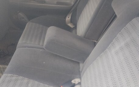 Nissan Avenir II, 2001 год, 190 000 рублей, 5 фотография