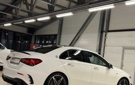 Mercedes-Benz A-Класс AMG, 2023 год, 5 999 000 рублей, 4 фотография