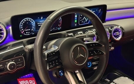 Mercedes-Benz A-Класс AMG, 2023 год, 5 999 000 рублей, 19 фотография