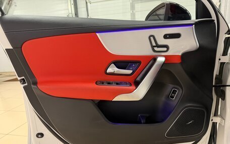 Mercedes-Benz A-Класс AMG, 2023 год, 5 999 000 рублей, 28 фотография