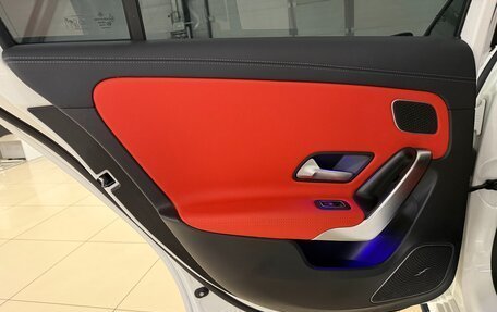 Mercedes-Benz A-Класс AMG, 2023 год, 5 999 000 рублей, 29 фотография