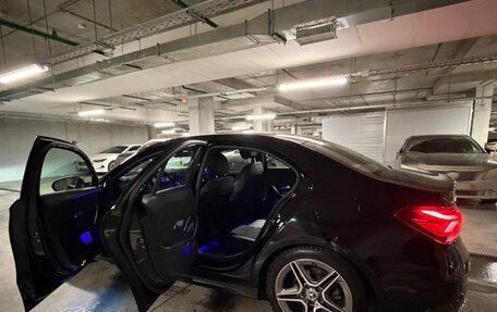 Mercedes-Benz A-Класс, 2019 год, 2 800 000 рублей, 3 фотография