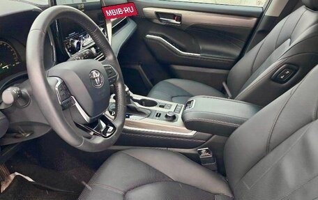 Toyota Highlander, 2023 год, 4 880 000 рублей, 10 фотография