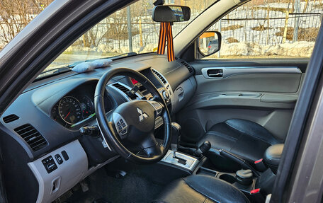 Mitsubishi Pajero Sport II рестайлинг, 2012 год, 2 050 000 рублей, 15 фотография