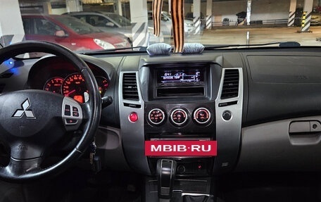 Mitsubishi Pajero Sport II рестайлинг, 2012 год, 2 050 000 рублей, 12 фотография