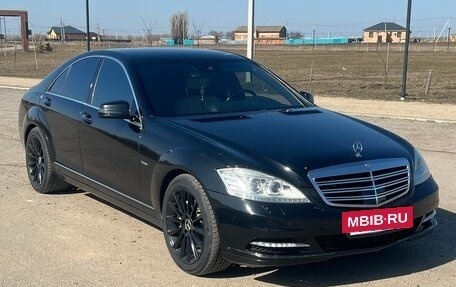Mercedes-Benz S-Класс, 2009 год, 1 600 000 рублей, 2 фотография