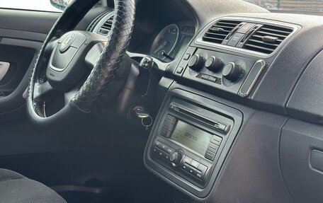 Skoda Fabia II, 2010 год, 270 000 рублей, 8 фотография