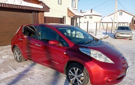 Nissan Leaf I, 2015 год, 860 000 рублей, 12 фотография