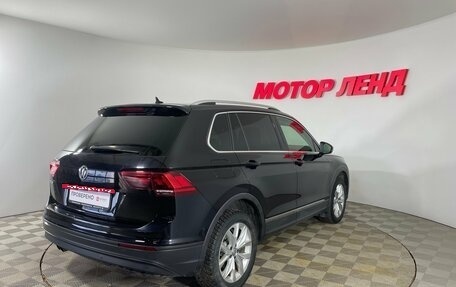 Volkswagen Tiguan II, 2018 год, 2 300 000 рублей, 4 фотография
