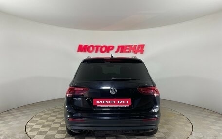 Volkswagen Tiguan II, 2018 год, 2 300 000 рублей, 5 фотография