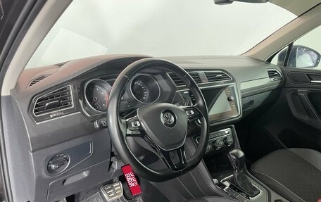 Volkswagen Tiguan II, 2018 год, 2 300 000 рублей, 10 фотография