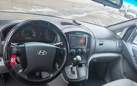 Hyundai Grand Starex Grand Starex I рестайлинг 2, 2008 год, 900 000 рублей, 2 фотография