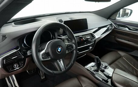 BMW 6 серия, 2018 год, 4 230 000 рублей, 12 фотография