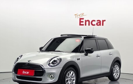 MINI Hatch, 2021 год, 1 582 000 рублей, 2 фотография