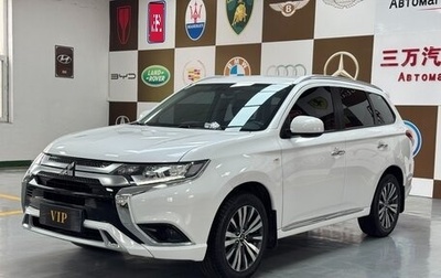 Mitsubishi Outlander III рестайлинг 3, 2022 год, 2 178 000 рублей, 1 фотография