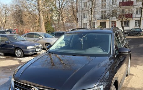 Volkswagen Tiguan II, 2020 год, 3 500 000 рублей, 1 фотография