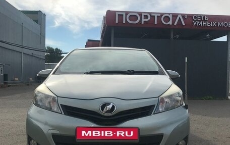 Toyota Vitz, 2012 год, 650 000 рублей, 1 фотография