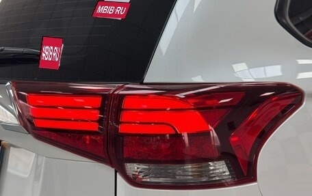 Mitsubishi Outlander III рестайлинг 3, 2022 год, 2 178 000 рублей, 8 фотография