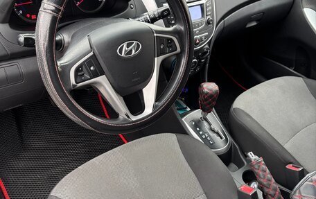 Hyundai Solaris II рестайлинг, 2012 год, 810 000 рублей, 6 фотография