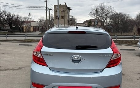 Hyundai Solaris II рестайлинг, 2012 год, 810 000 рублей, 4 фотография