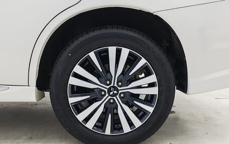 Mitsubishi Outlander III рестайлинг 3, 2022 год, 2 190 000 рублей, 7 фотография