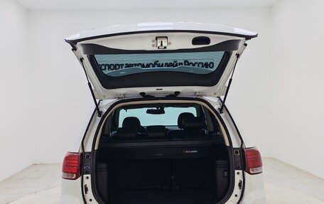 Mitsubishi Outlander III рестайлинг 3, 2022 год, 2 190 000 рублей, 17 фотография