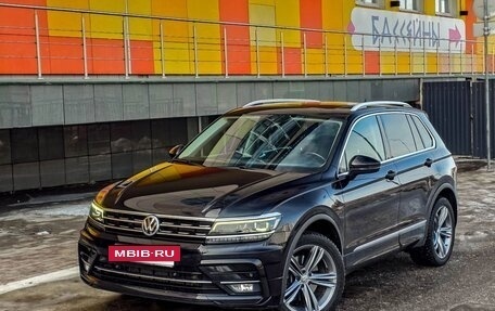 Volkswagen Tiguan II, 2019 год, 3 135 000 рублей, 2 фотография