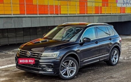 Volkswagen Tiguan II, 2019 год, 3 135 000 рублей, 3 фотография