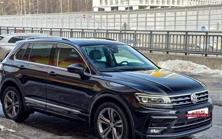 Volkswagen Tiguan II, 2019 год, 3 135 000 рублей, 16 фотография