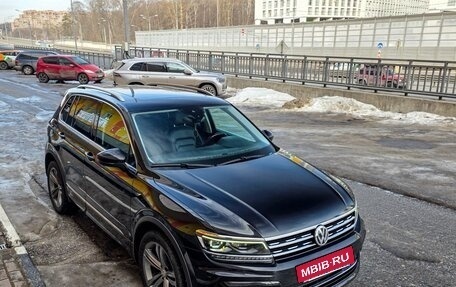 Volkswagen Tiguan II, 2019 год, 3 135 000 рублей, 17 фотография