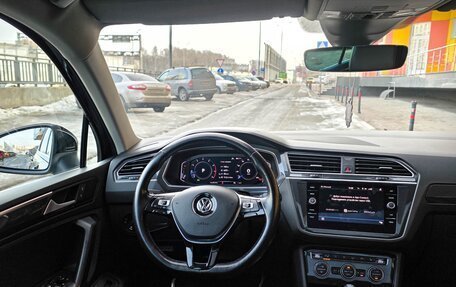 Volkswagen Tiguan II, 2019 год, 3 135 000 рублей, 24 фотография