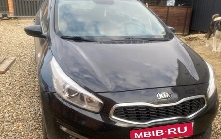 KIA cee'd III, 2016 год, 990 000 рублей, 2 фотография