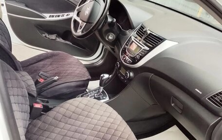 Hyundai Solaris II рестайлинг, 2013 год, 1 030 000 рублей, 8 фотография