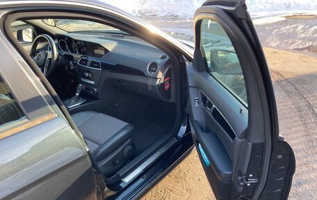 Mercedes-Benz C-Класс, 2012 год, 1 600 000 рублей, 14 фотография