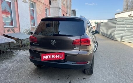 Volkswagen Tiguan I, 2015 год, 1 600 000 рублей, 4 фотография