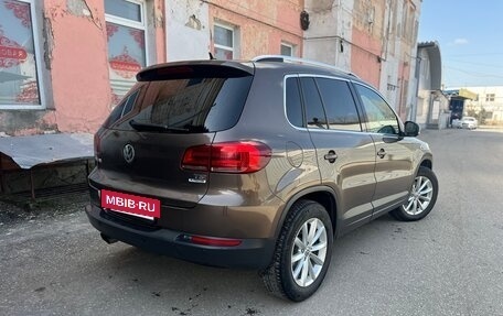 Volkswagen Tiguan I, 2015 год, 1 600 000 рублей, 5 фотография