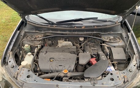 Mitsubishi Outlander III рестайлинг 3, 2008 год, 890 000 рублей, 11 фотография