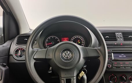 Volkswagen Polo VI (EU Market), 2013 год, 750 000 рублей, 11 фотография