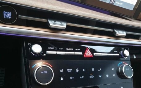 Hyundai Santa Fe IV, 2025 год, 4 981 000 рублей, 13 фотография